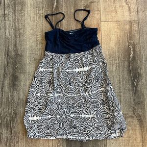 Roxy Girls Dress Rouched Front size XS. Never worn. New with tags.